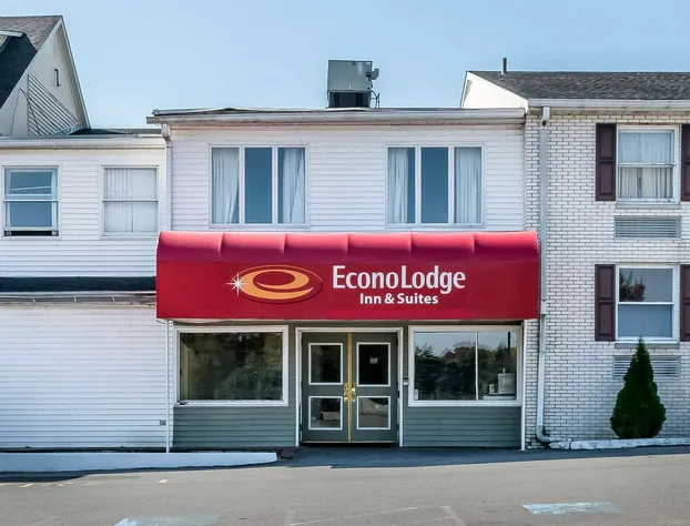 Econo Lodge Airport hotel detail image 4