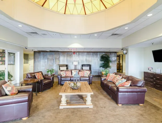 Quality Inn & Suites hotel detail image 1