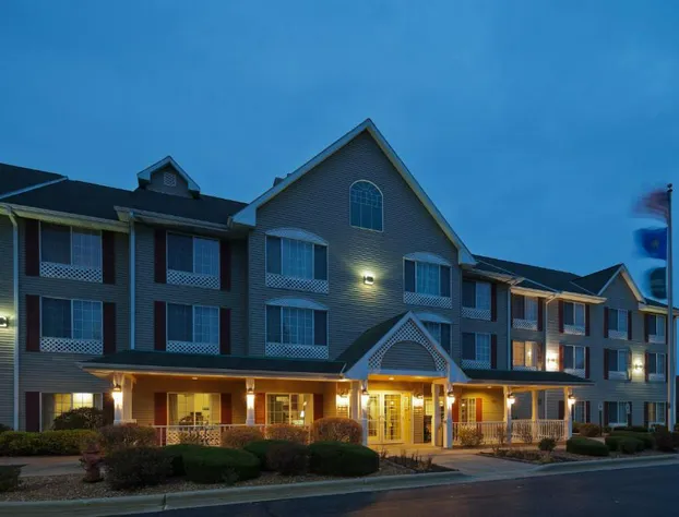 Country Inn & Suites by Radisson, West Bend, WI hotel detail image 2
