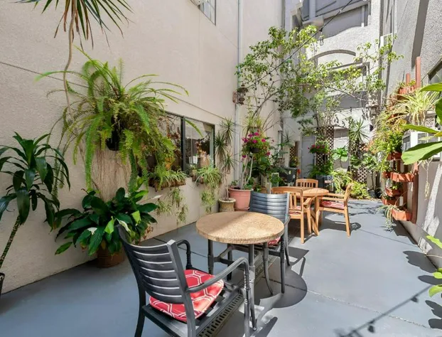 Comfort Inn Gaslamp Convention Center hotel detail image 3