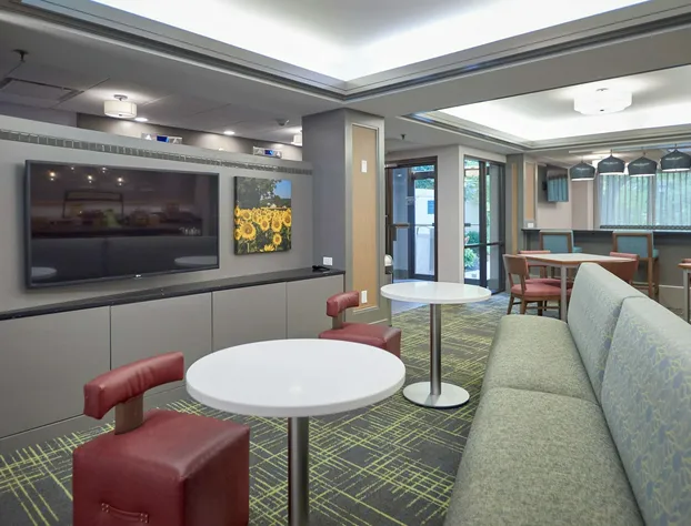 Hampton Inn by Hilton Harrisburg West hotel detail image 2