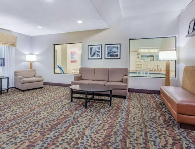 Baymont by Wyndham Milan hotel detail image 4