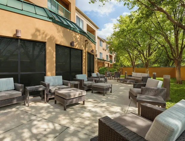 Courtyard by Marriott Lubbock hotel detail image 2