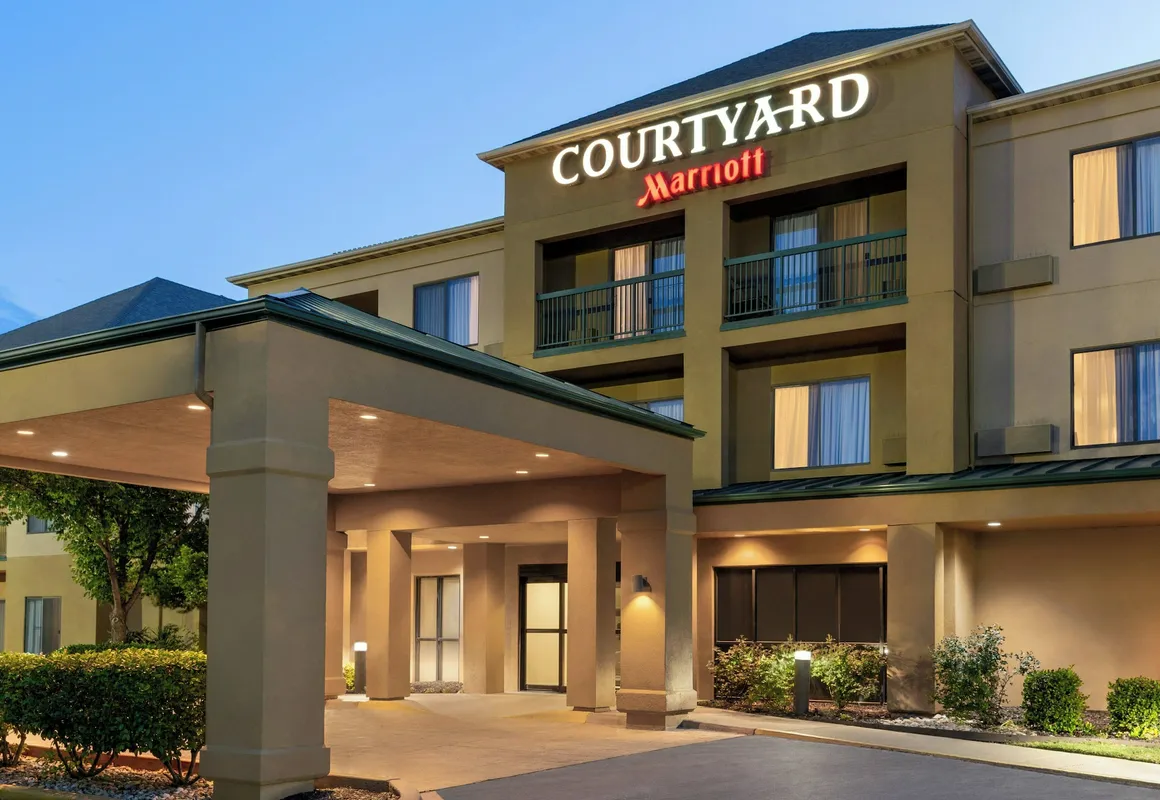 Courtyard by Marriott Lubbock hotel hero