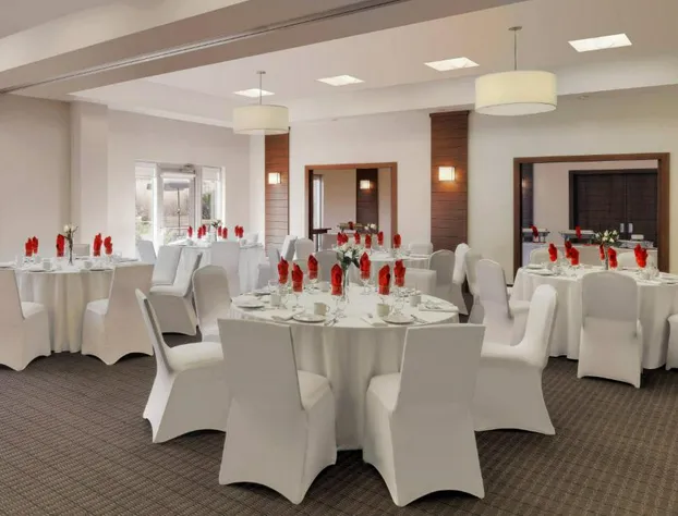 Four Points by Sheraton Cambridge Kitchener, Ontario hotel detail image 1