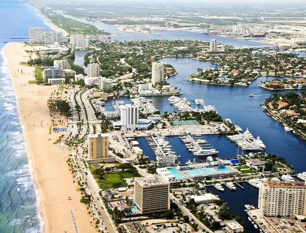 Bahia Mar Ft. Lauderdale Beach- a DoubleTree by Hilton Hotel hotel detail image 3