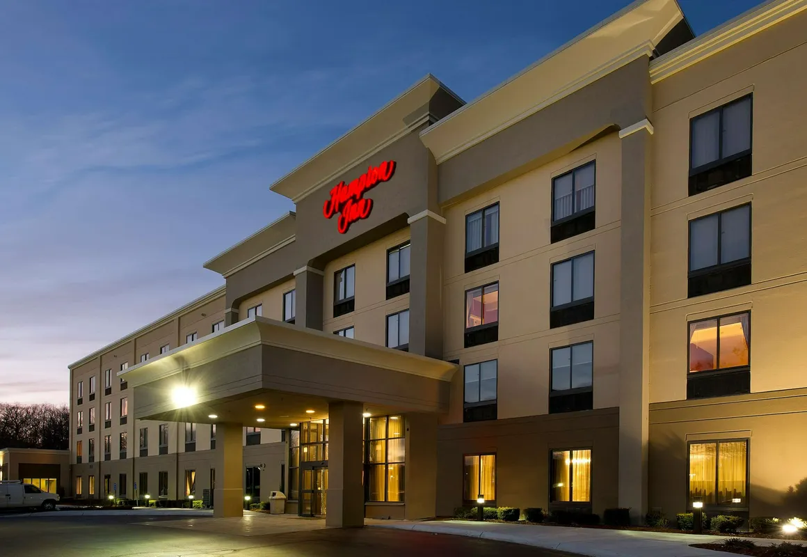 Hampton Inn Haverhill hotel hero