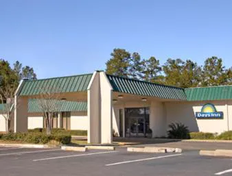 Days Inn by Wyndham McComb MS hotel detail image 1