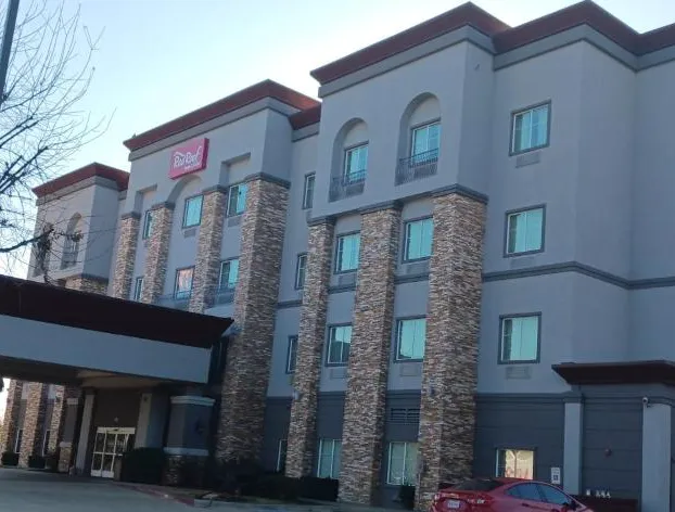 Red Roof Inn & Suites Longview hotel detail image 1