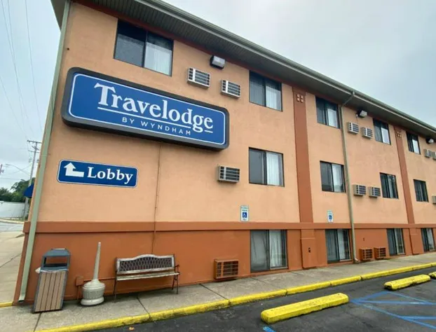 Travelodge by Wyndham La Porte/Michigan City Area hotel detail image 2