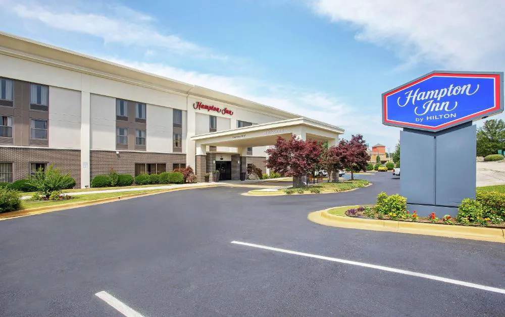 Hampton Inn Cullman hotel hero