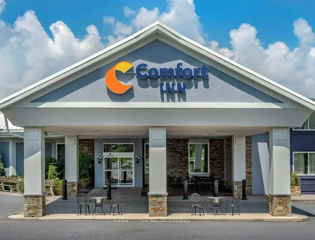 Comfort Inn Lancaster County North hotel detail image 1