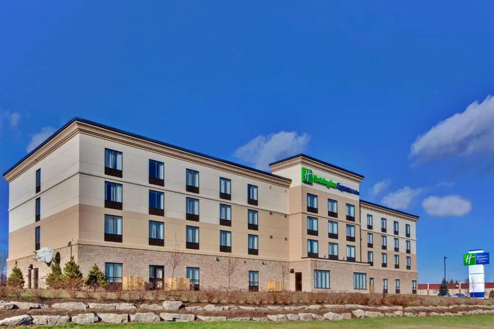 Holiday Inn Express Hotel & Suites Brockville by IHG hotel hero