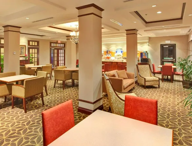 Holiday Inn Express Hotel & Suites Brockville by IHG hotel detail image 2