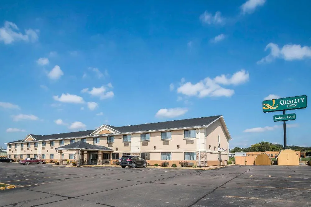 Quality Inn Coralville - Iowa River Landing hotel hero