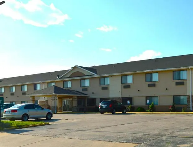 Quality Inn Coralville - Iowa River Landing hotel detail image 3