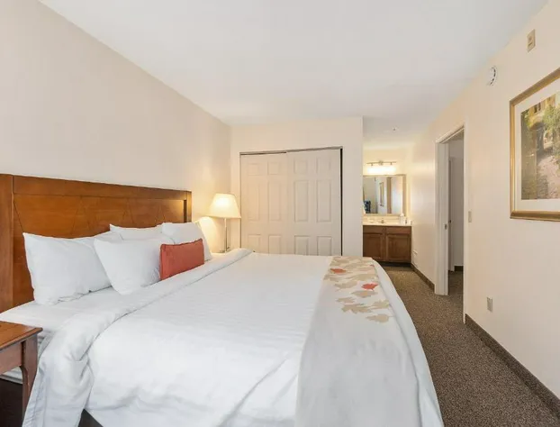 Residences at Daniel Webster hotel detail image 3