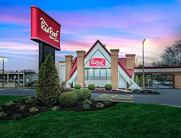 Red Roof Inn & Suites Newark - University hotel detail image 2