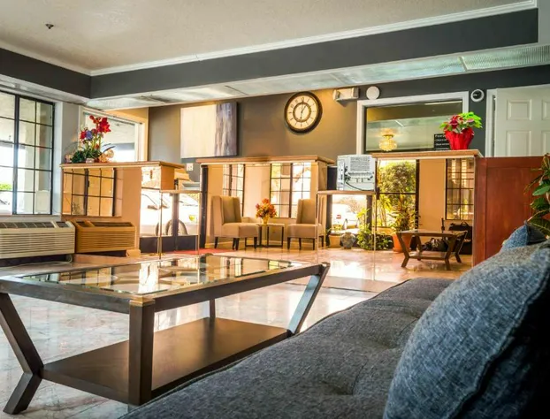 Executive Inn and Suites hotel detail image 2