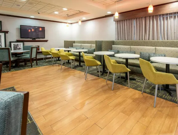 Hampton Inn Newport News-Yorktown hotel detail image 3