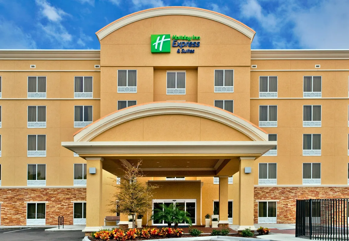 Holiday Inn Express Hotel & Suites Largo-Clearwater by IHG hotel hero