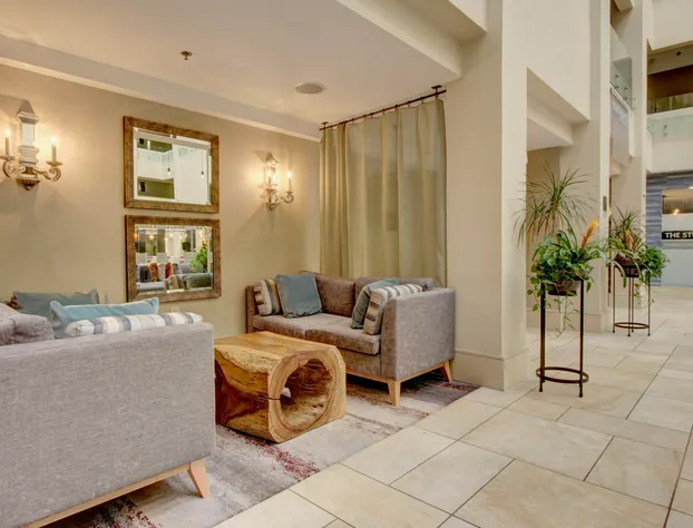 Crowne Plaza Charleston Airport - Conv Ctr by IHG hotel detail image 4