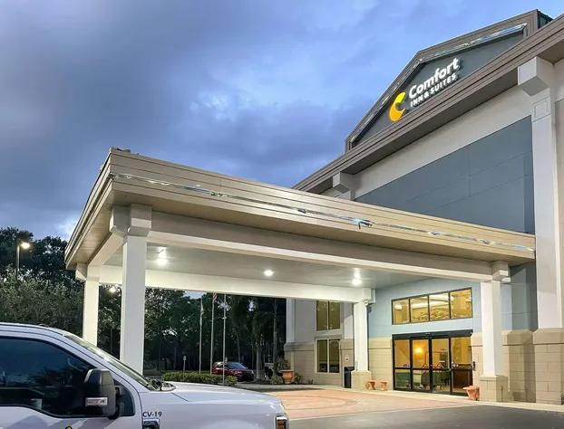 Comfort Inn & Suites Sarasota I75 hotel detail image 4