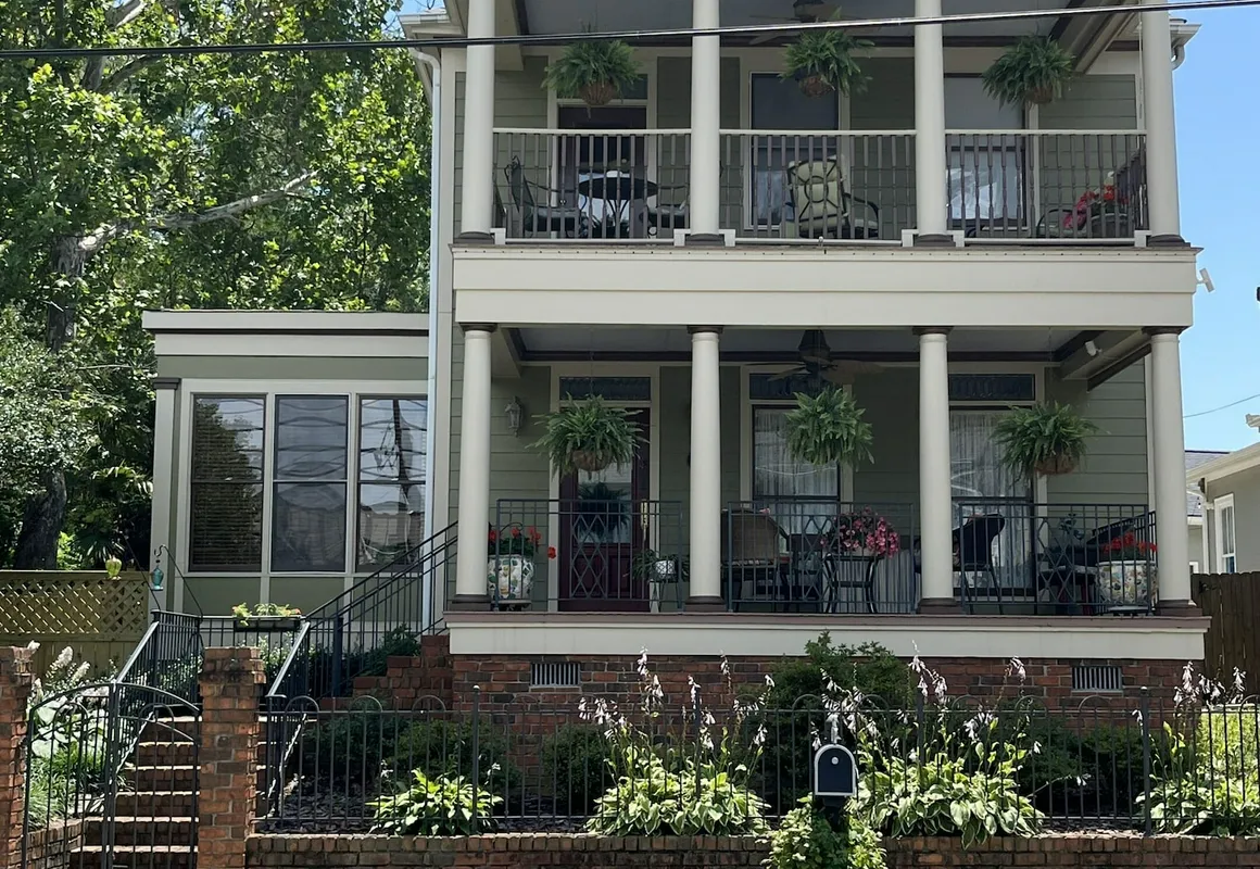 Haynes Bed and Breakfast hotel hero