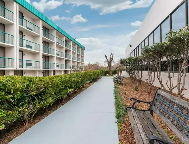 Quality Inn Tyler - Lindale hotel detail image 1