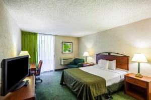 Quality Inn Tyler - Lindale hotel detail image 2