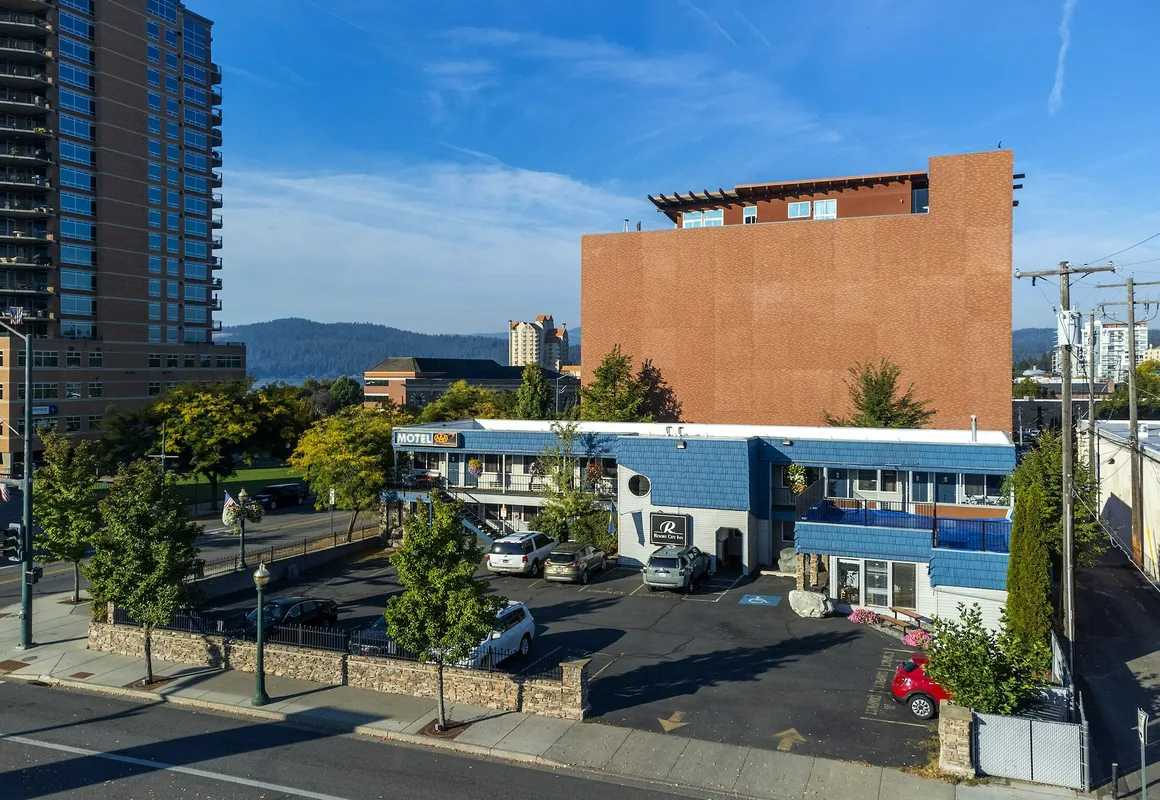 Resort City Inn Coeur d'Alene hotel hero