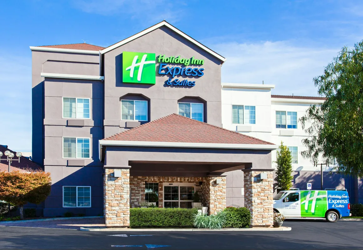 Holiday Inn Express Hotel & Suites Oakland-Airport by IHG hotel hero