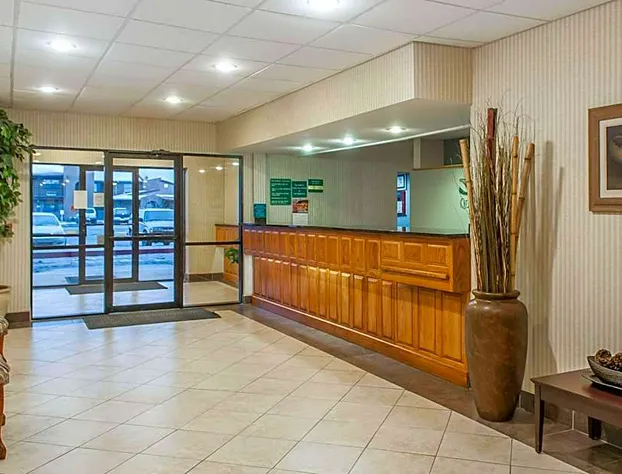 Quality Inn & Suites Grants - I-40 hotel detail image 2