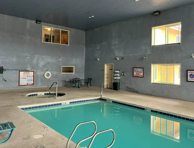 Quality Inn & Suites Grants - I-40 hotel detail image 4