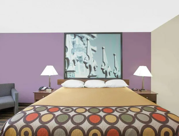 Super 8 by Wyndham Natchitoches hotel detail image 4