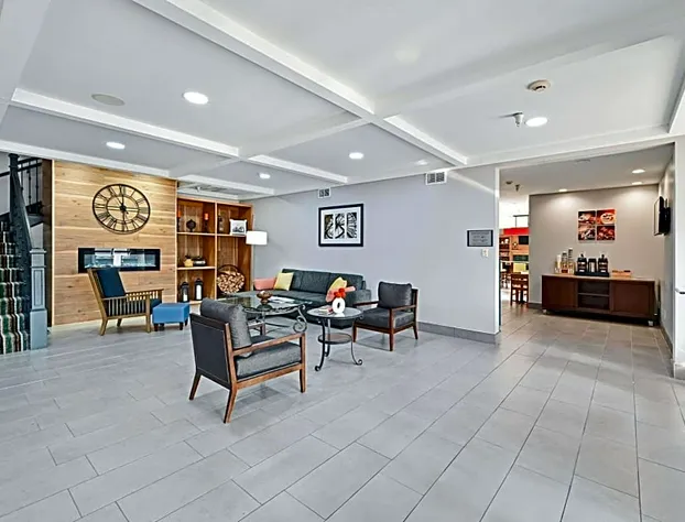 Country Inn & Suites by Radisson, Bloomington-Normal Airport, IL hotel detail image 3