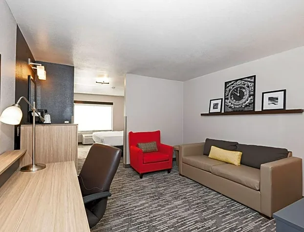 Country Inn & Suites by Radisson, Bloomington-Normal Airport, IL hotel detail image 4