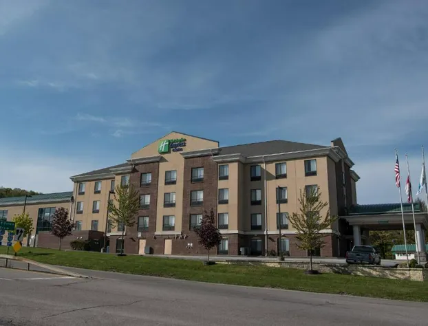 Holiday Inn Express Hotel & Suites in North East (Erie) by IHG hotel detail image 1