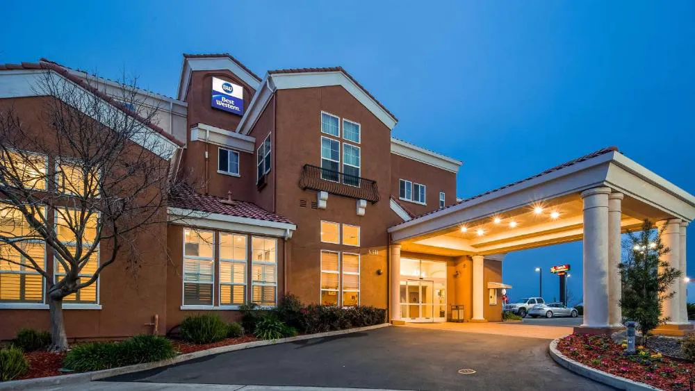 Best Western I-5 Inn & Suites hotel hero