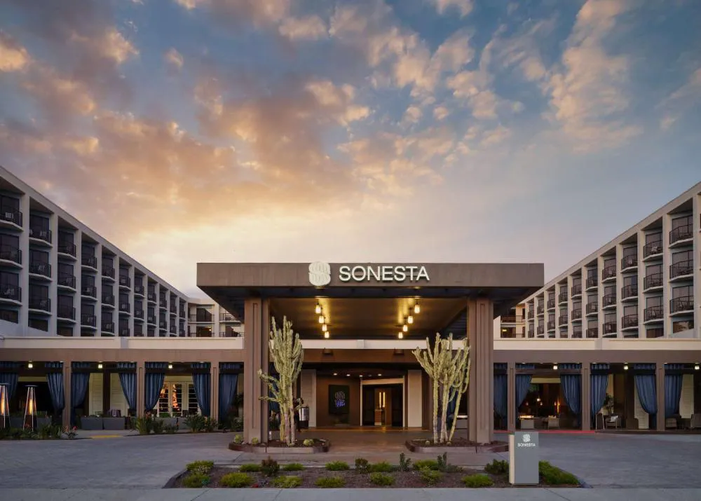 Sonesta Redondo Beach & Marina hotel hero