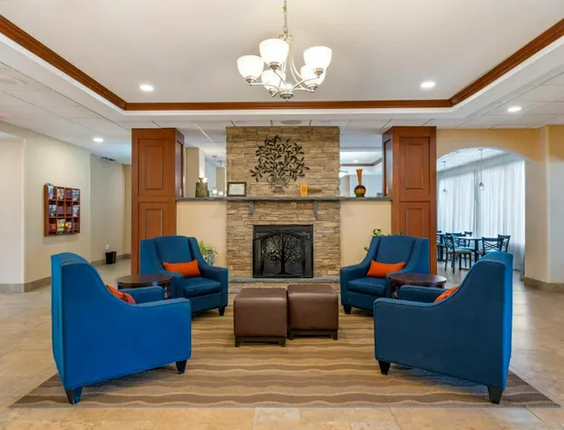 Comfort Inn & Suites Watertown - 1000 Islands hotel detail image 3