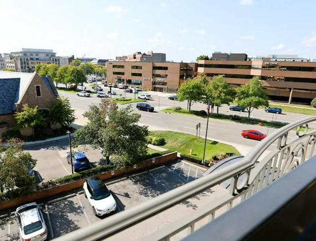 Holiday Inn Express Detroit-Birmingham by IHG hotel detail image 4