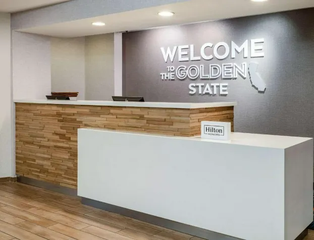 Hampton Inn by Hilton Irvine East - Lake Forest hotel detail image 2