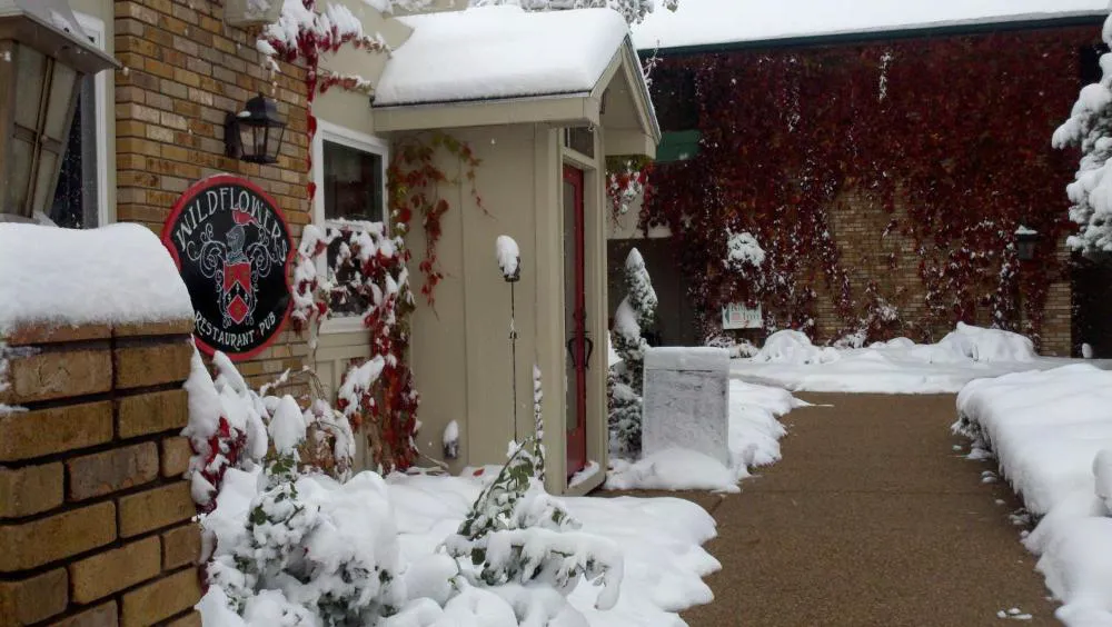 Hilltop Inn Broomfield Denver hotel hero