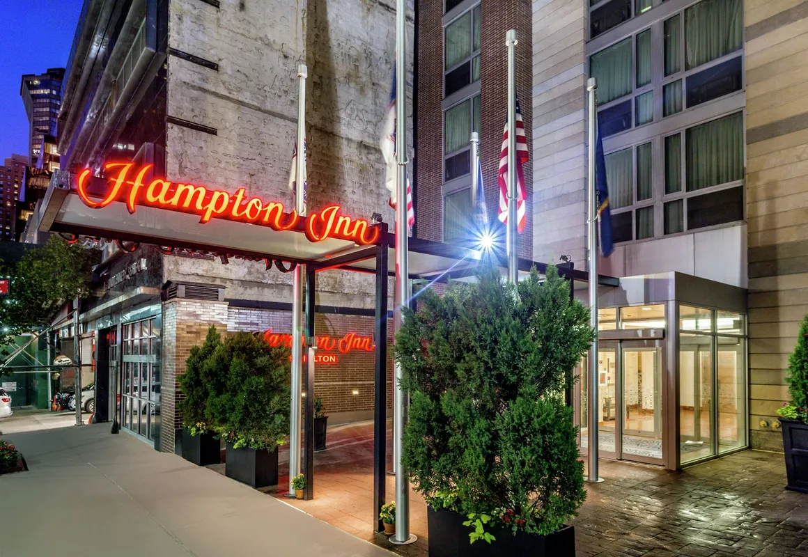 Hampton Inn Manhattan Grand Central hotel hero