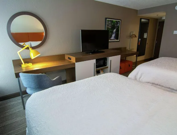Hampton Inn Summersville hotel detail image 4