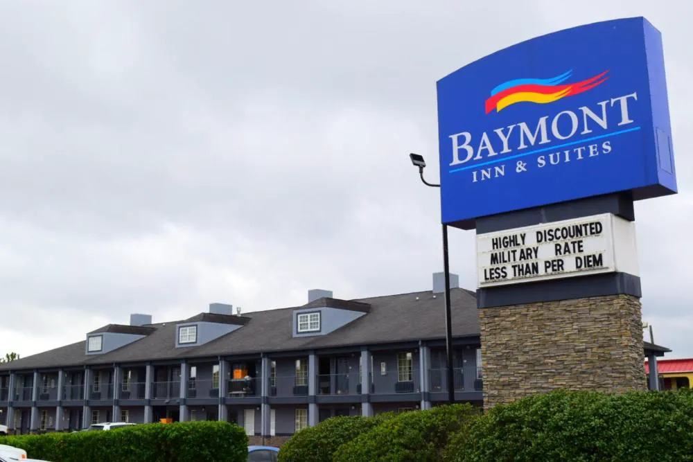 Baymont by Wyndham Warner Robins hotel hero