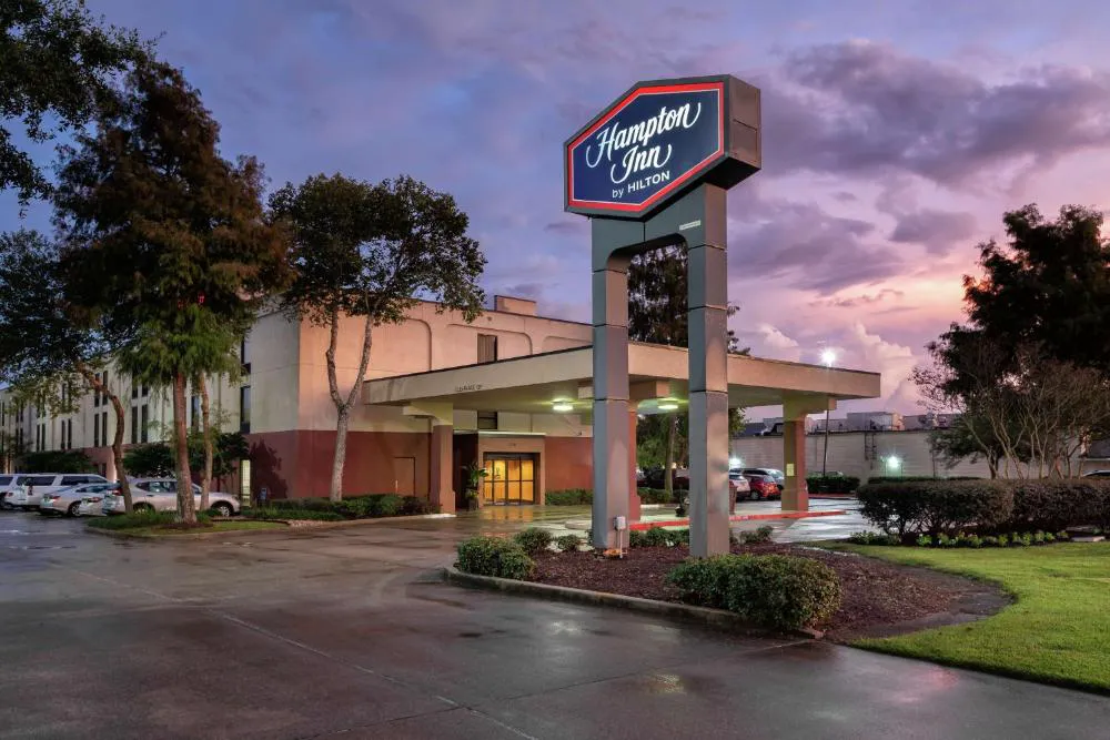 Hampton Inn Houma hotel hero