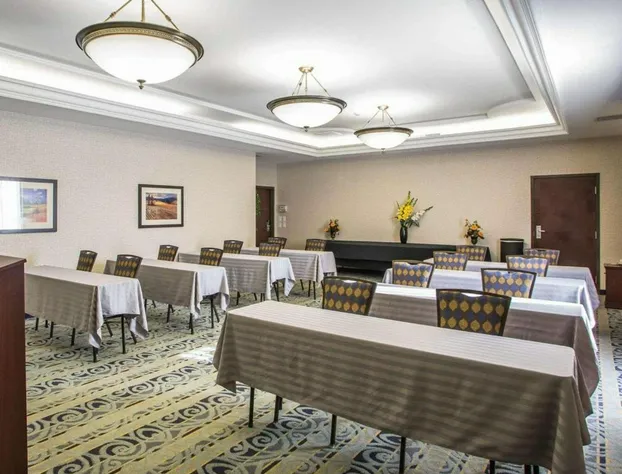 Quality Inn Schaumburg - Chicago near the Mall hotel detail image 1