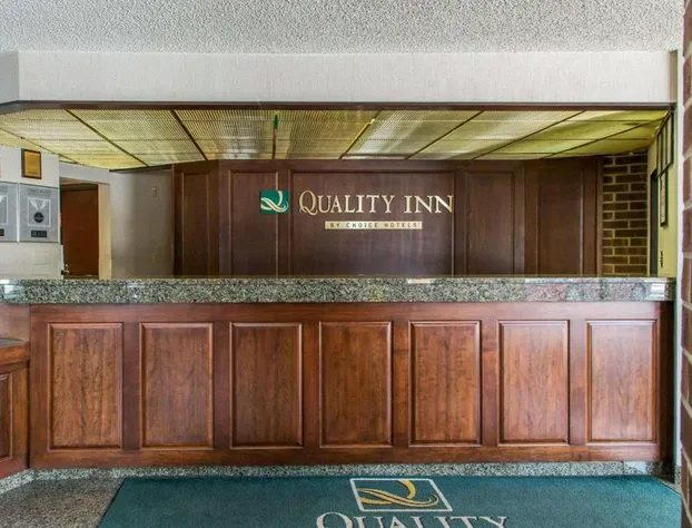 Quality Inn Schaumburg - Chicago near the Mall hotel detail image 2